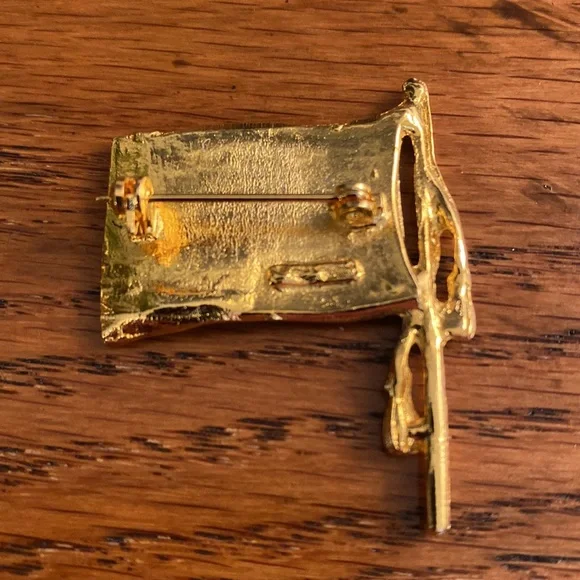 Patriotic Pins - Picture 3 of 6